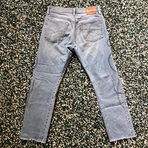 Printed Levi’s Jeans - Picture 3 of 3